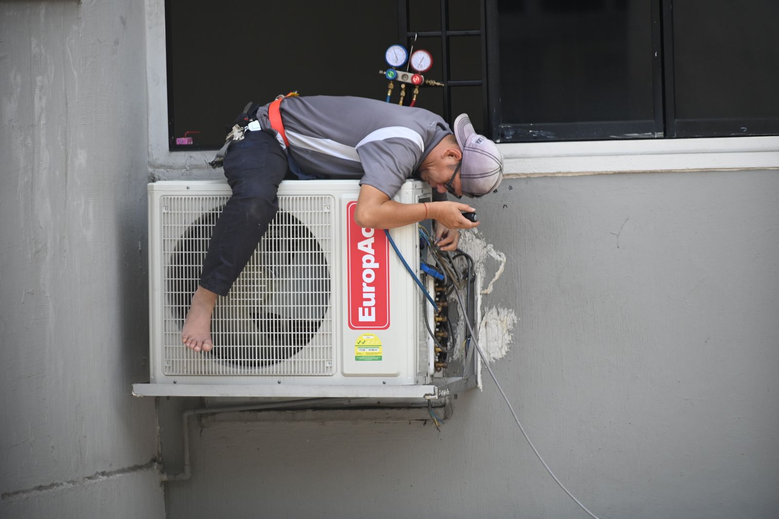 Servis kontrak untuk perniagaan